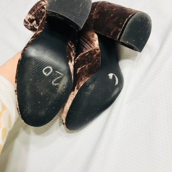 Steve Madden gaze velvet boots - Picture 8 of 9